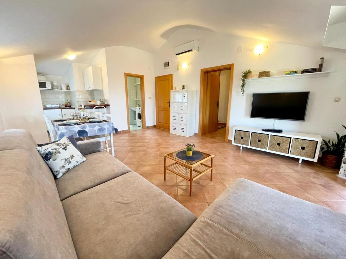 Apartments Ladonja Медулин Екстериор снимка